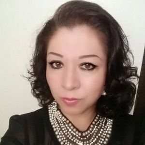 Meet your Posher, Lizbeth